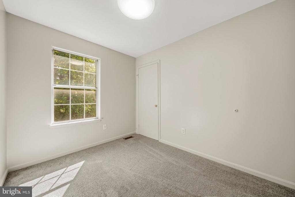 9514 Fox Run Drive - Photo 21