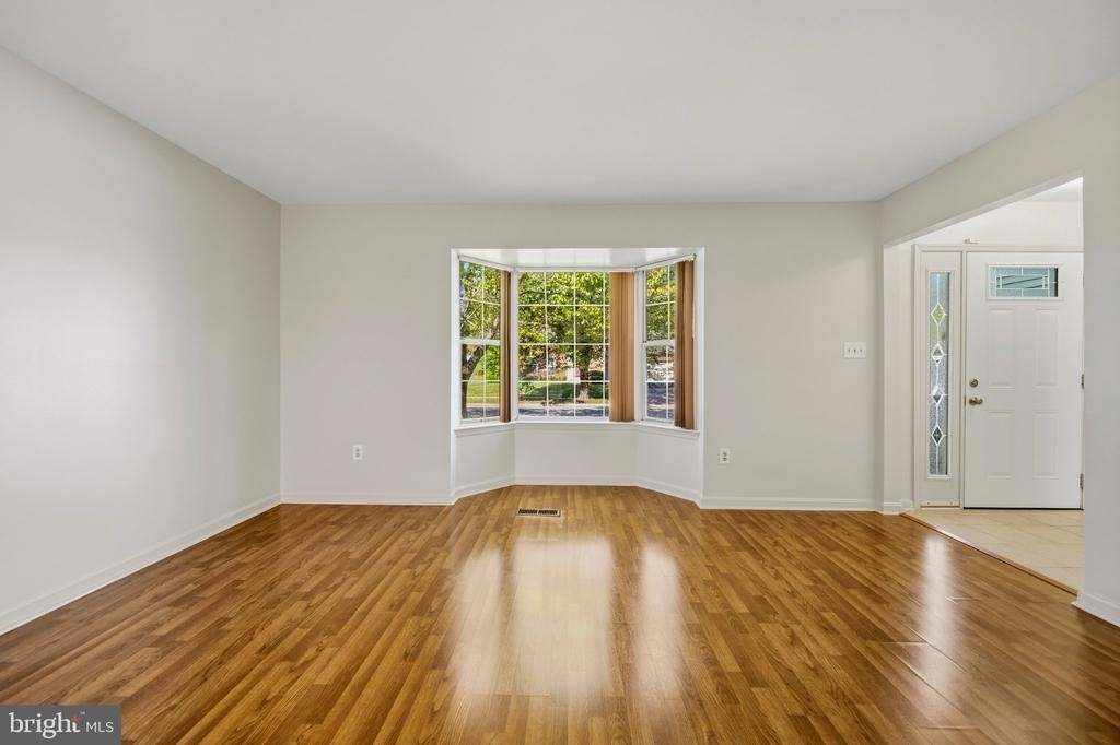 9514 Fox Run Drive - Photo 7