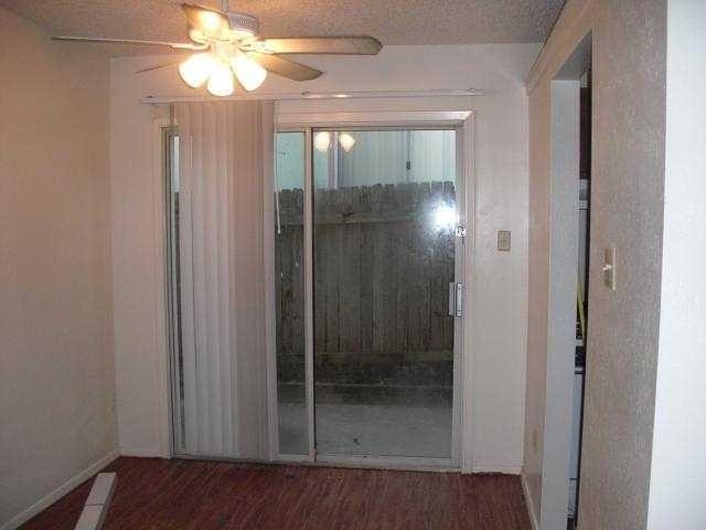 1811 Prairie Knoll Ct - Photo 2