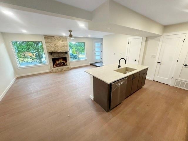 1413 Valleyridge Dr - Photo 2