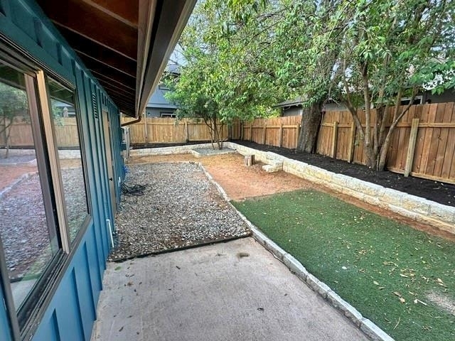 1413 Valleyridge Dr - Photo 16