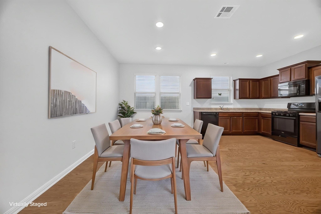 430 Twisted Oaks Ln - Photo 6