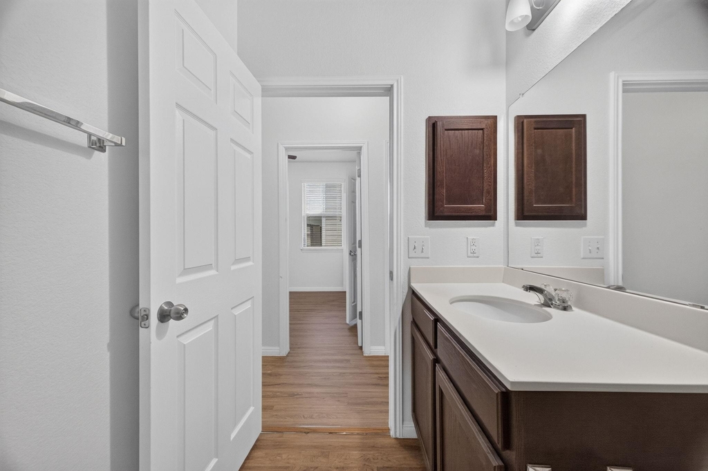 430 Twisted Oaks Ln - Photo 23