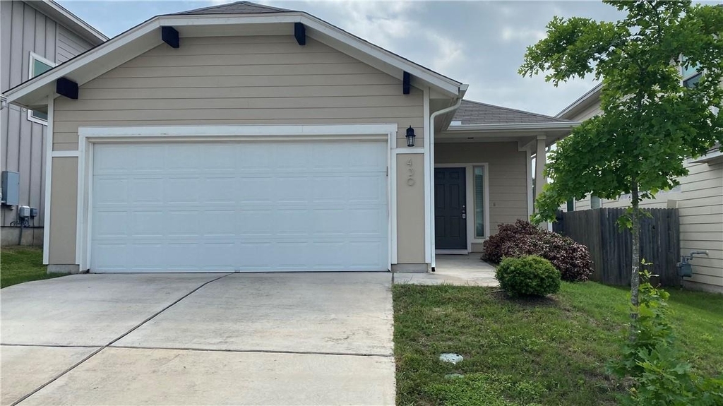 430 Twisted Oaks Ln - Photo 0