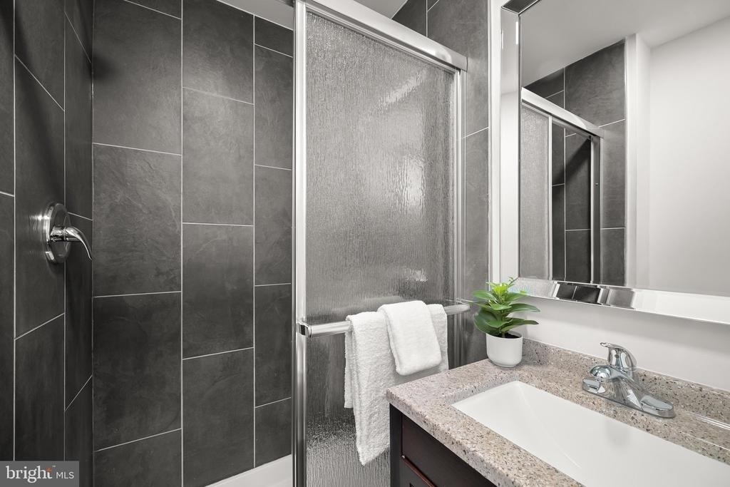 10128 Hereford Place - Photo 25