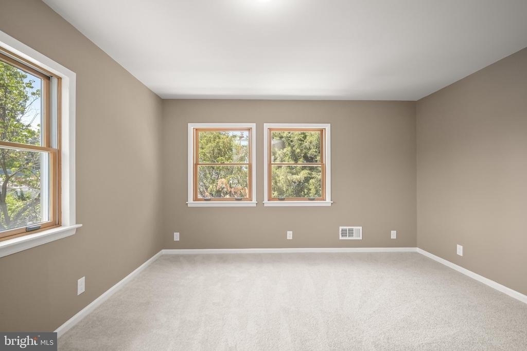 10128 Hereford Place - Photo 38