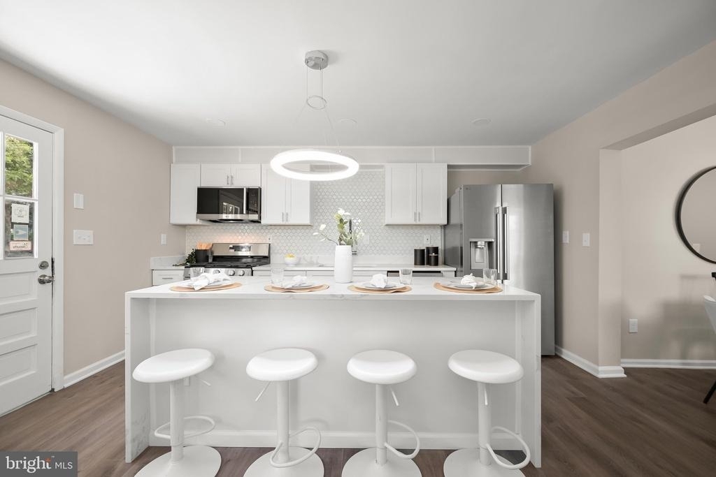 10128 Hereford Place - Photo 14