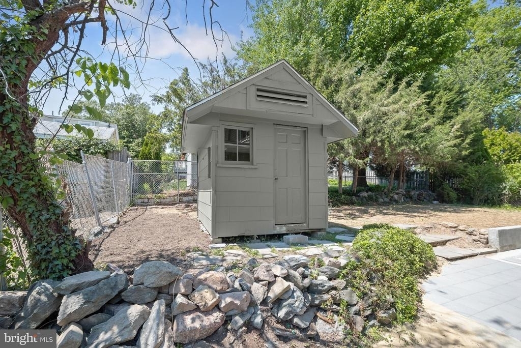 10128 Hereford Place - Photo 50