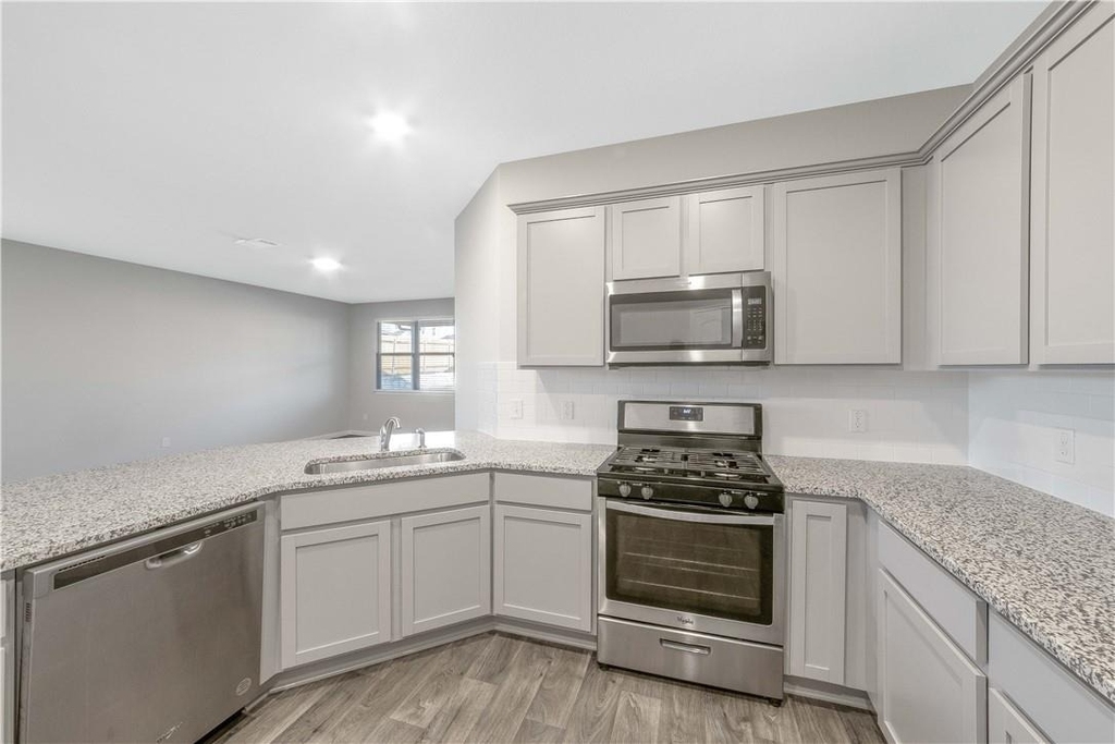 141 Spider Lily Dr - Photo 4