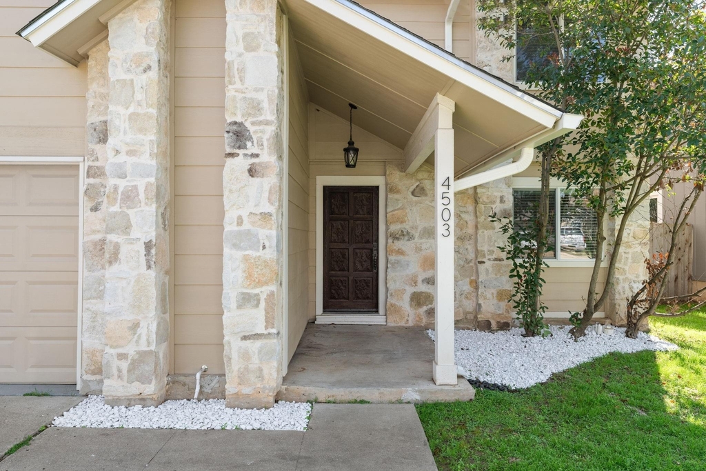 4503 Sarasota Dr - Photo 1