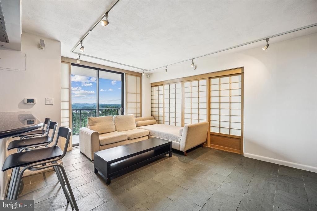 7420 Westlake Terrace - Photo 4