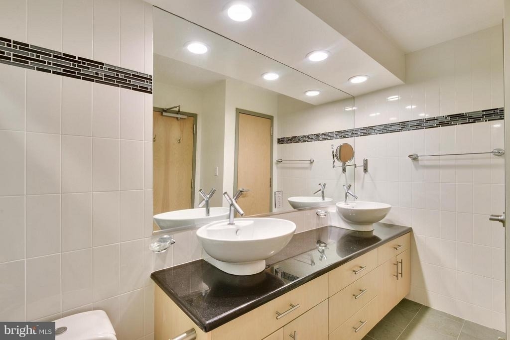 7420 Westlake Terrace - Photo 20