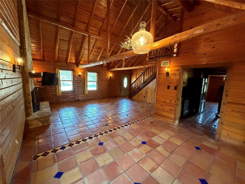 1215 Agarita Dr - Photo 2