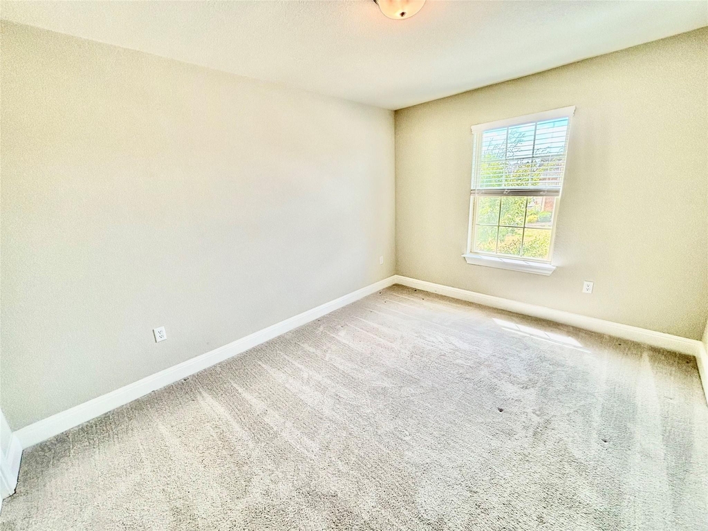 14001 Salice Dr - Photo 13