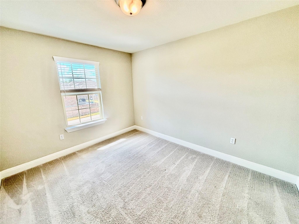 14001 Salice Dr - Photo 18