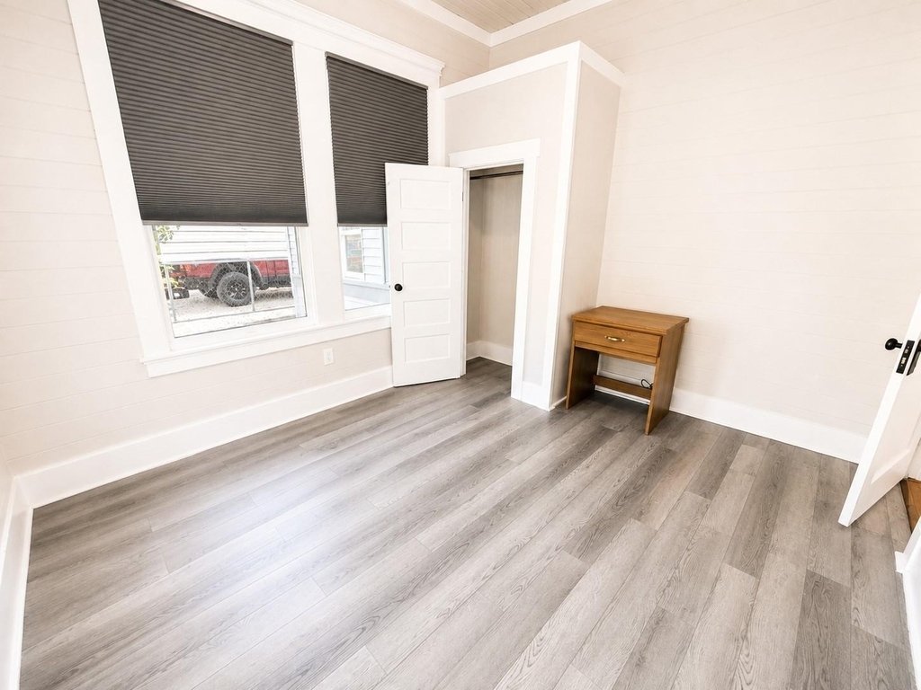 340 Ackerman St - Photo 10