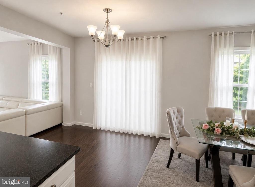 728 Falcon Lane - Photo 7