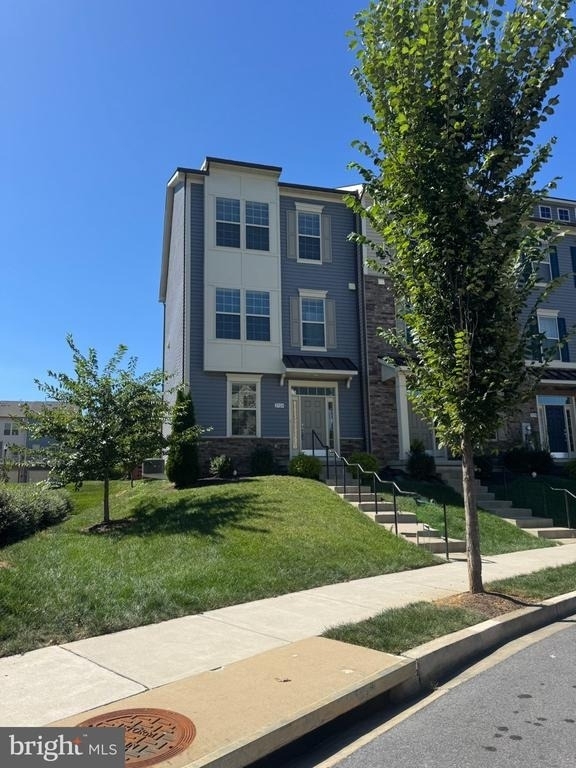 2924 Osprey Way - Photo 0