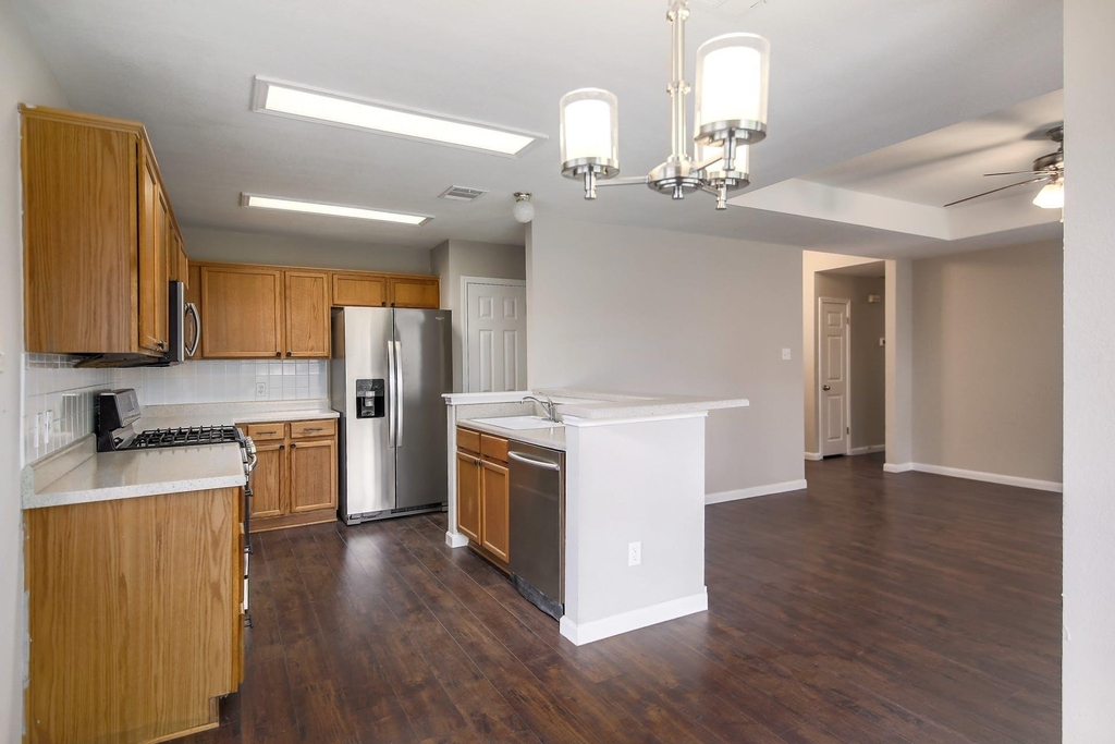 1806 Oakmont Ln - Photo 14