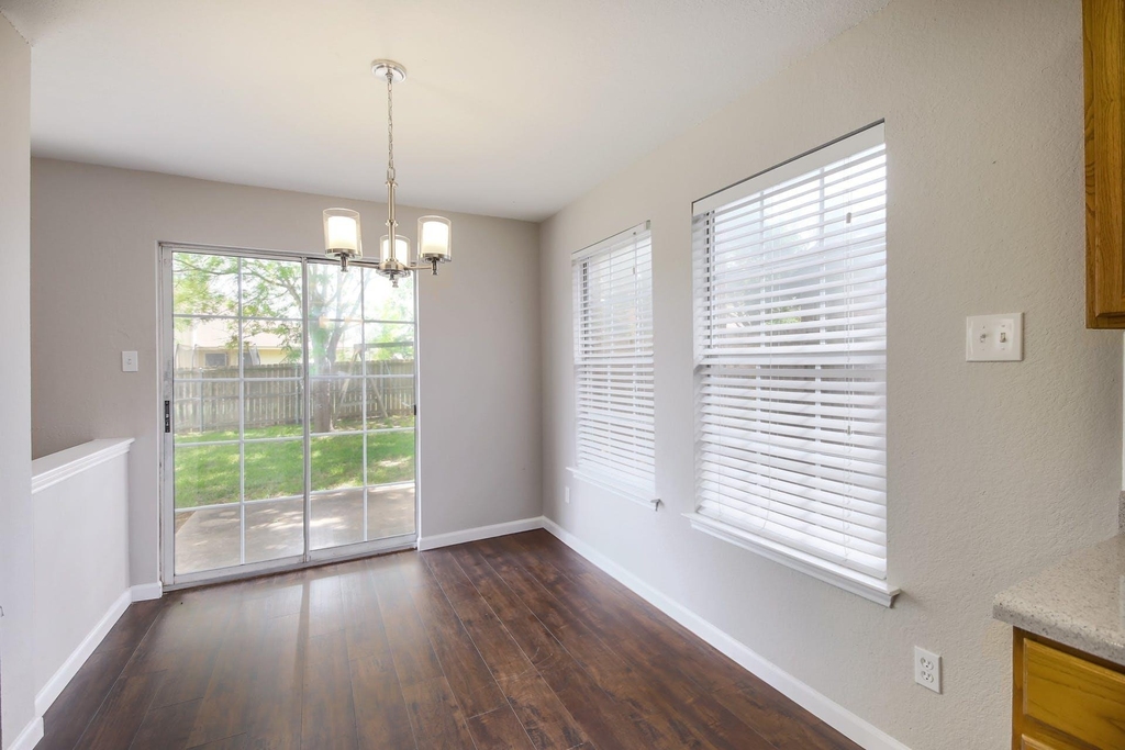 1806 Oakmont Ln - Photo 13
