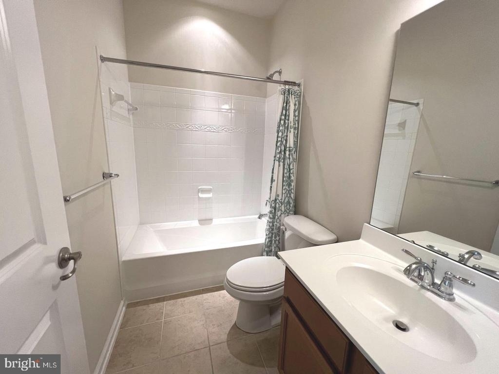 356 Paladium Court - Photo 18
