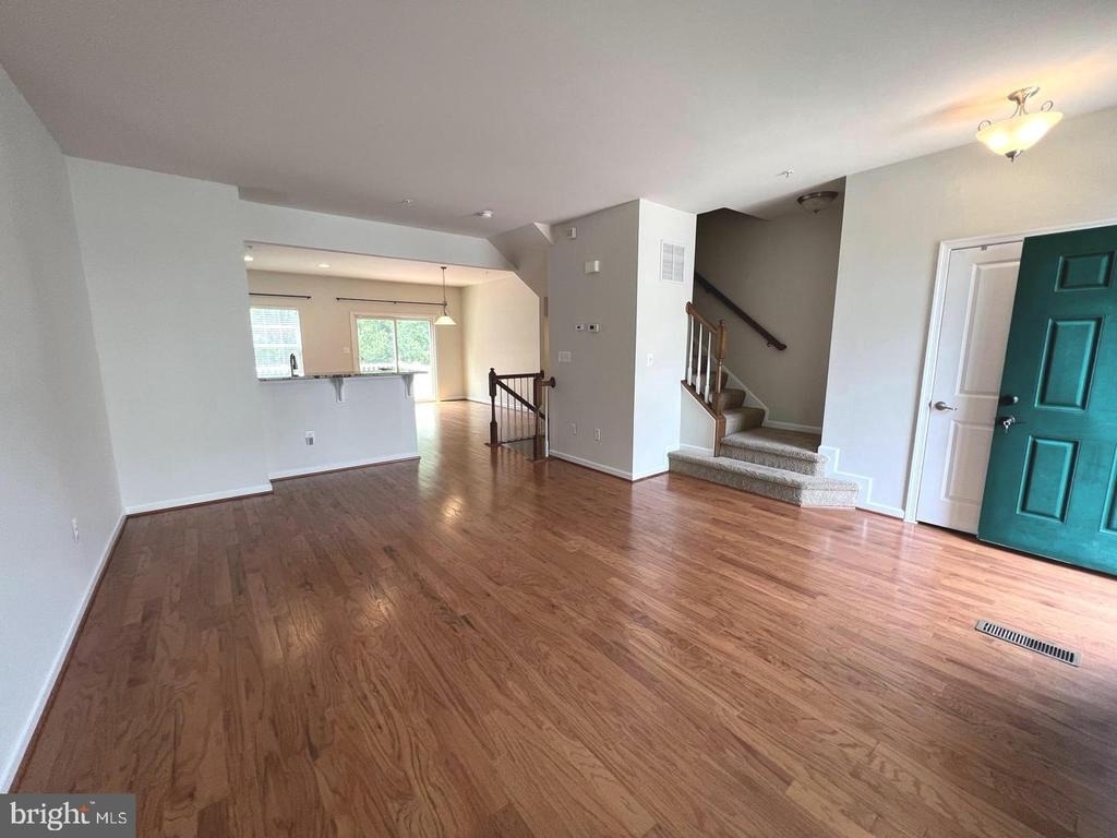 356 Paladium Court - Photo 2