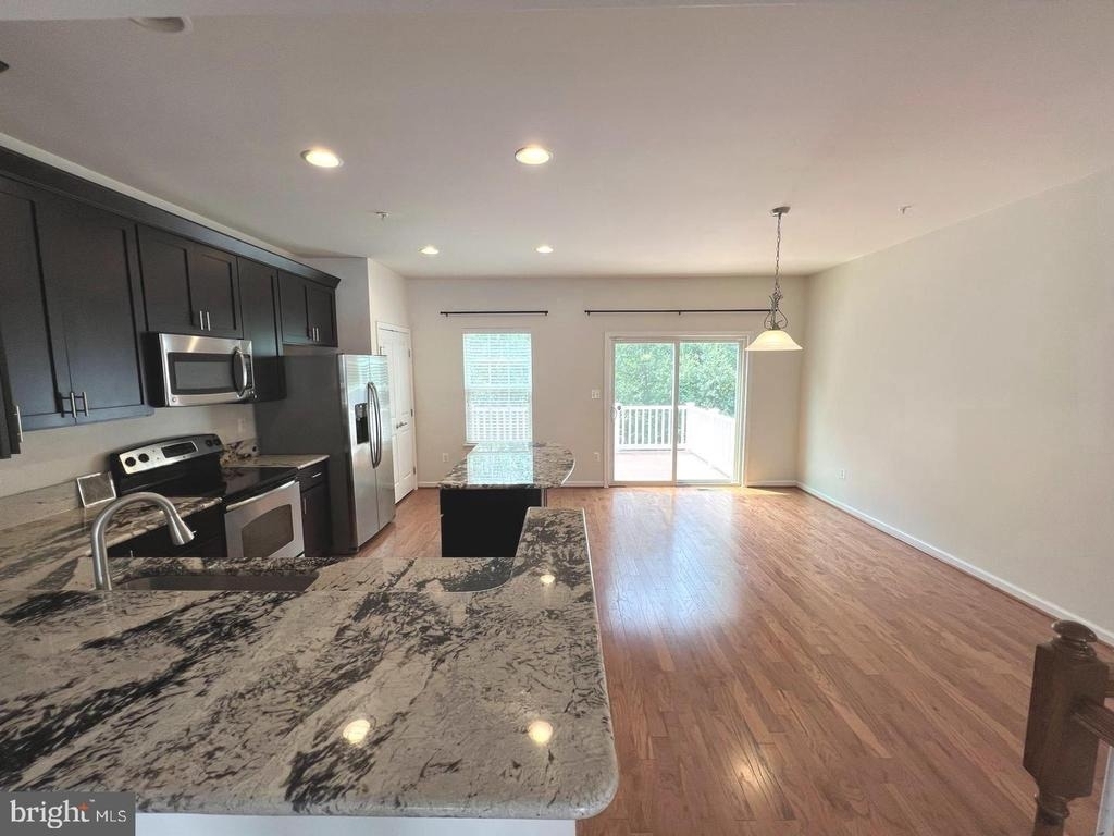 356 Paladium Court - Photo 3