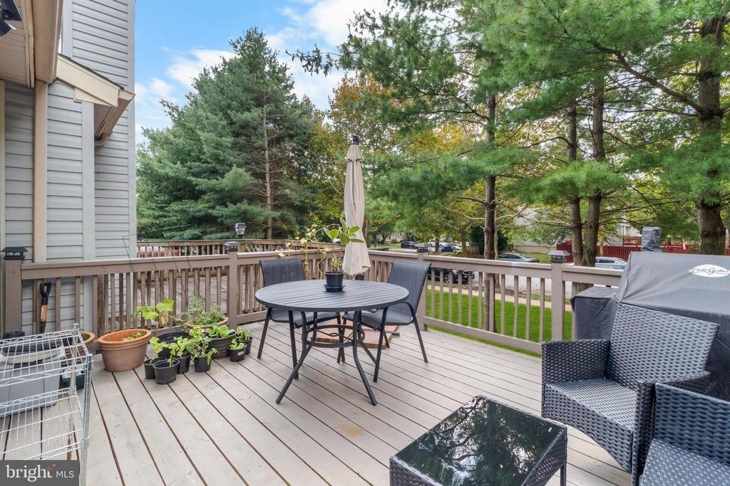 13 Bank Spring Court - Photo 19