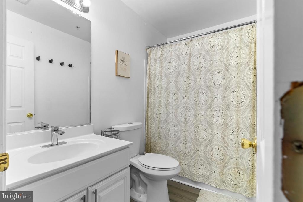 13 Bank Spring Court - Photo 29