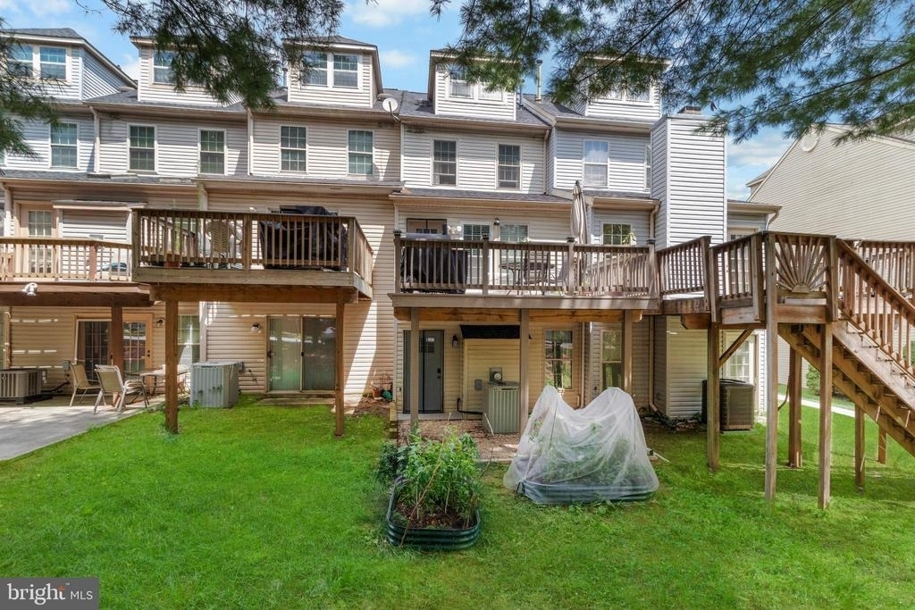 13 Bank Spring Court - Photo 49