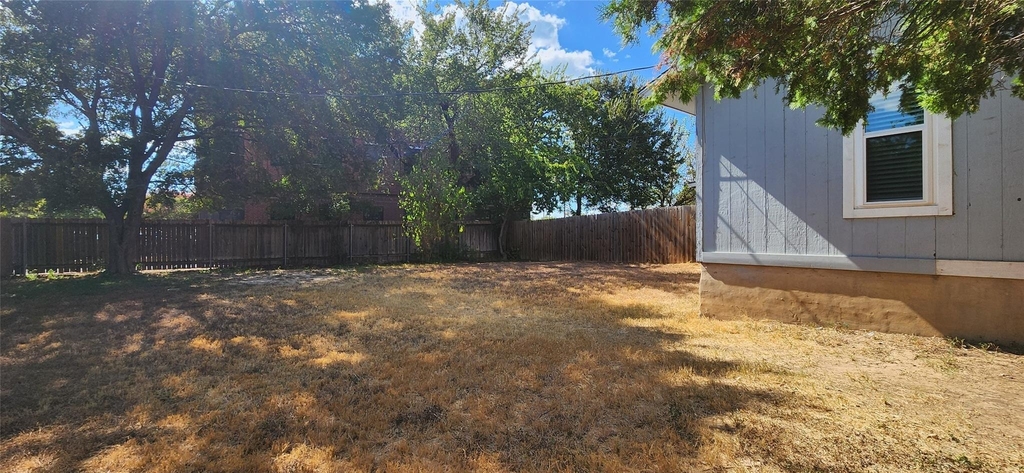 404 Creek Cv - Photo 2