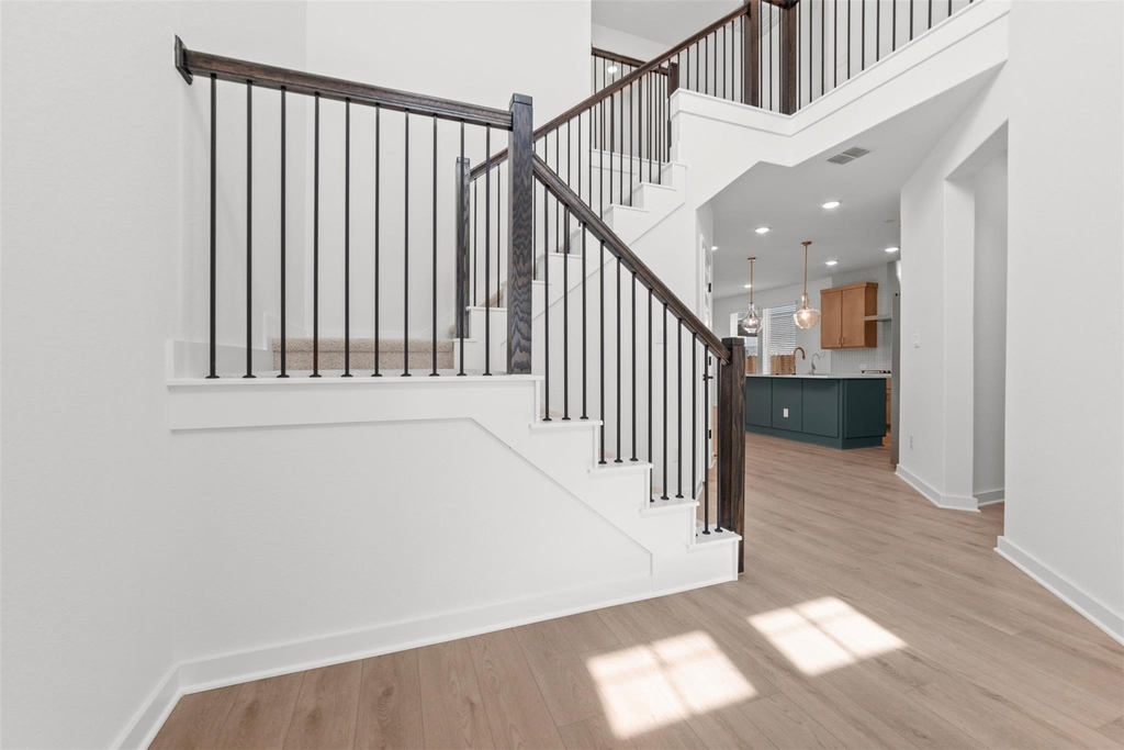 1129 N Roger Hanks Pkwy - Photo 1