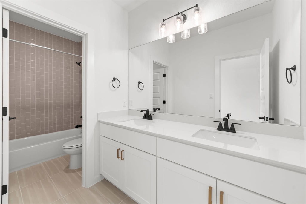 1129 N Roger Hanks Pkwy - Photo 10