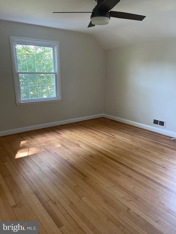 819 Fairway - Photo 12