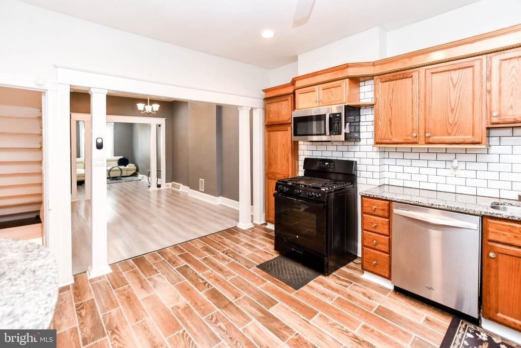 2511 Christian Street - Photo 16