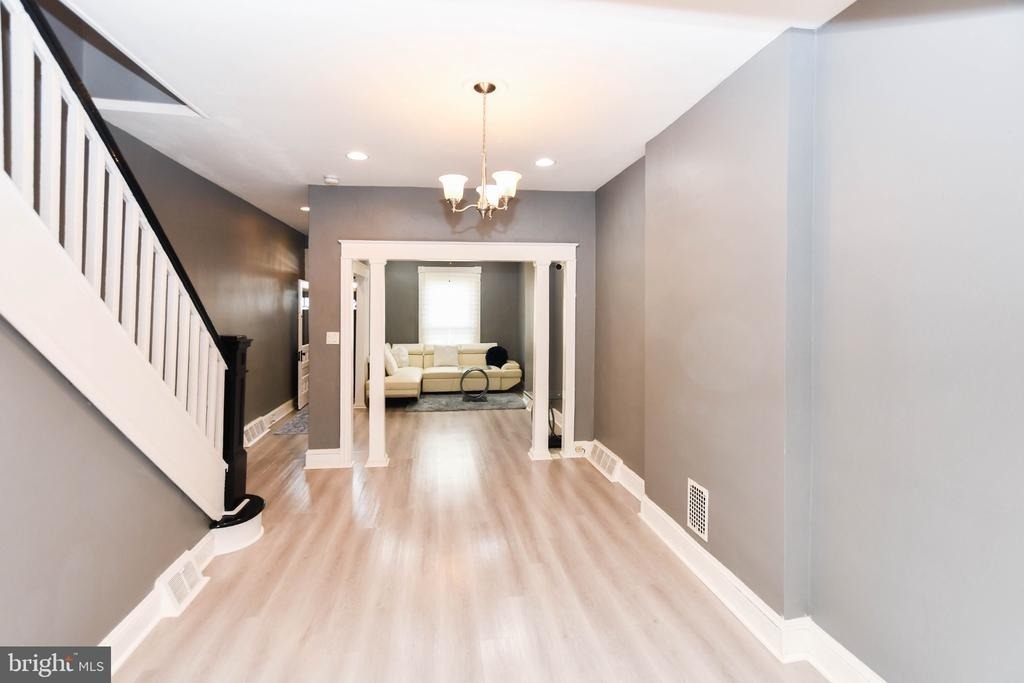 2511 Christian Street - Photo 7