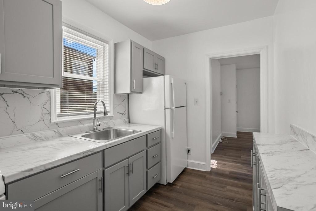 2906 Clearview Avenue - Photo 13