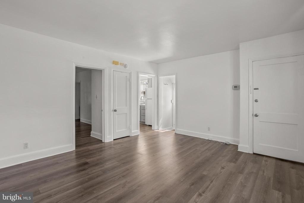 2906 Clearview Avenue - Photo 10