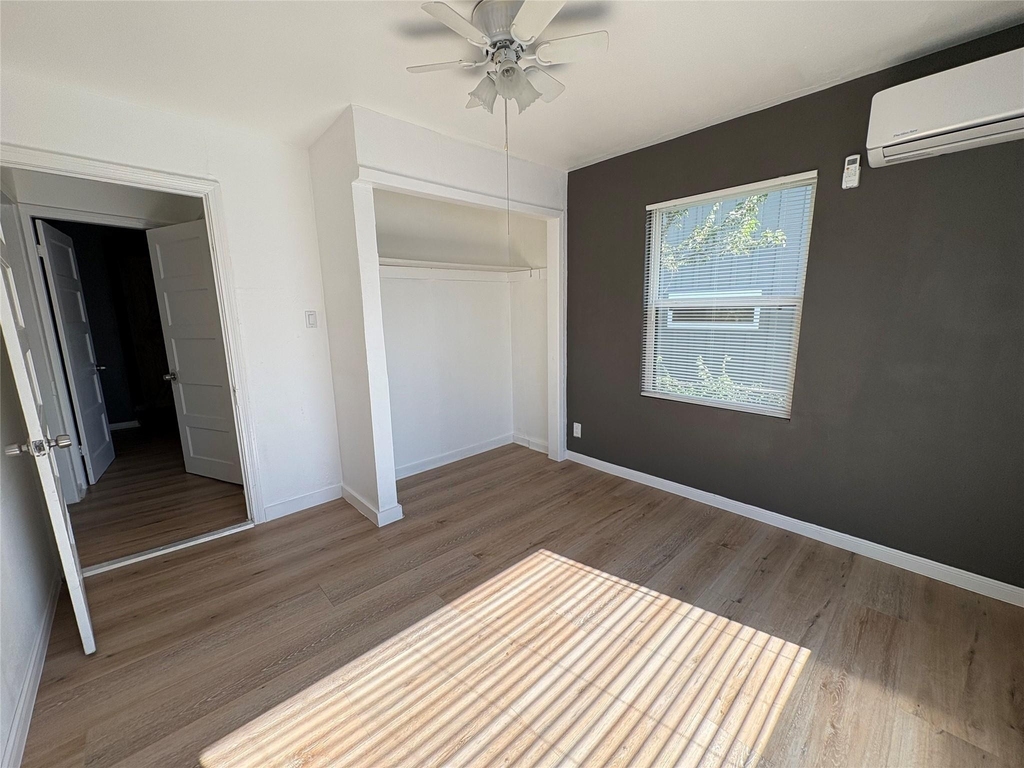 1709 Deloney St - Photo 7
