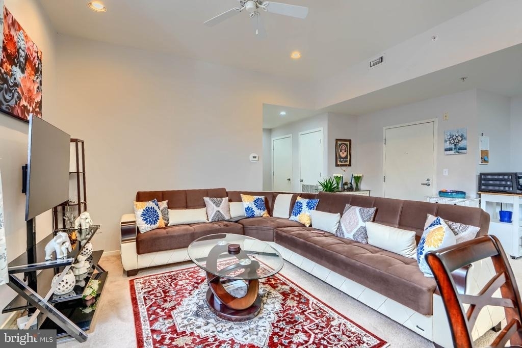 1211 Light Street - Photo 12
