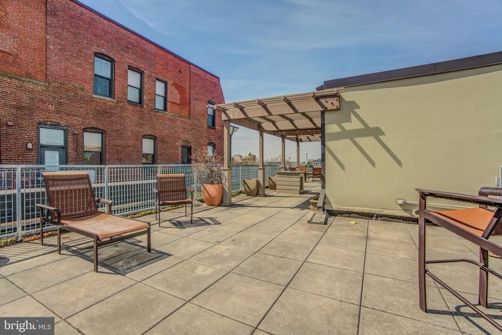 1211 Light Street - Photo 4
