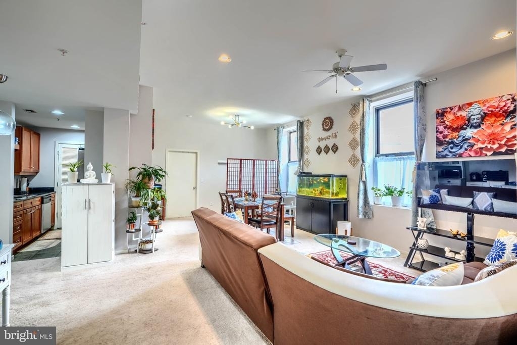 1211 Light Street - Photo 5