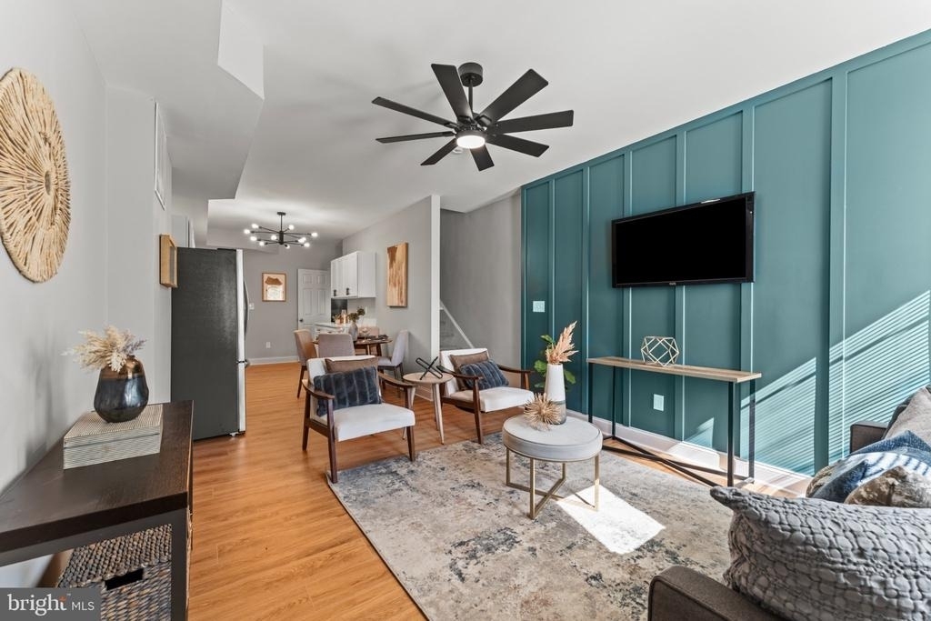 1724 N Milton Avenue - Photo 2