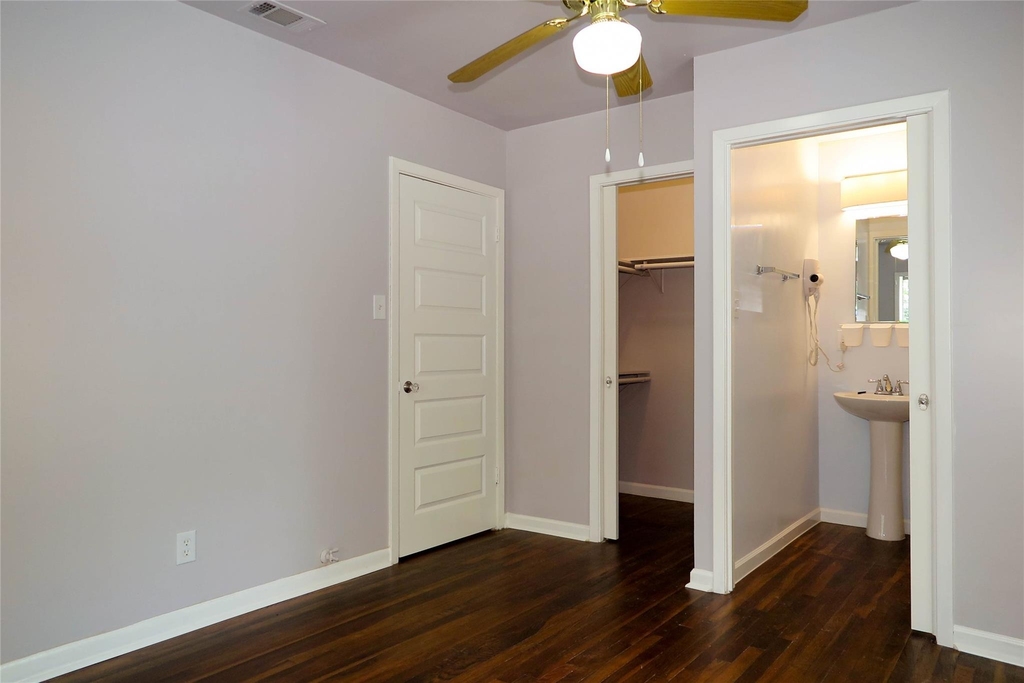 1205 Forest St - Photo 16