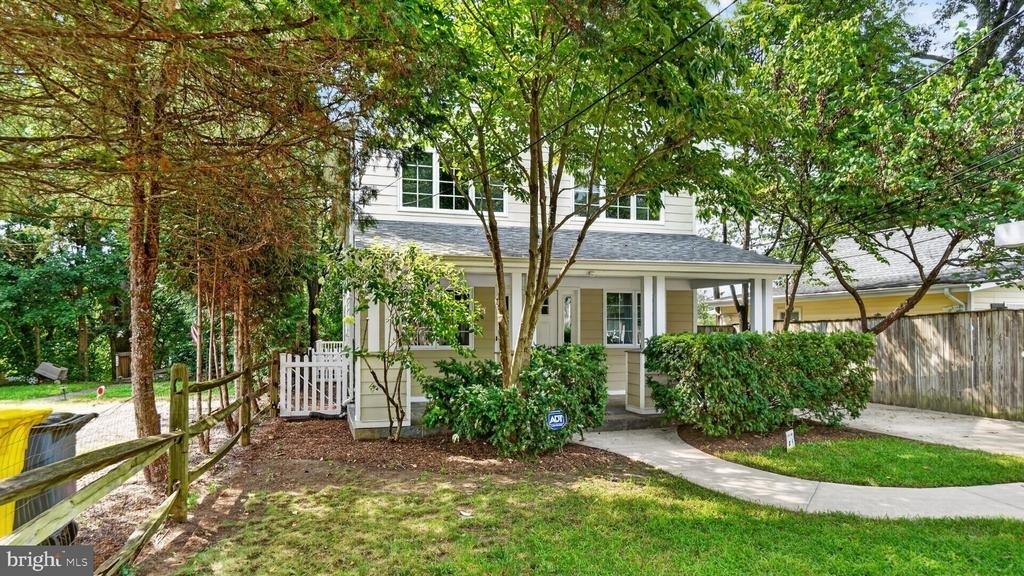 7732 W Shore Road - Photo 1