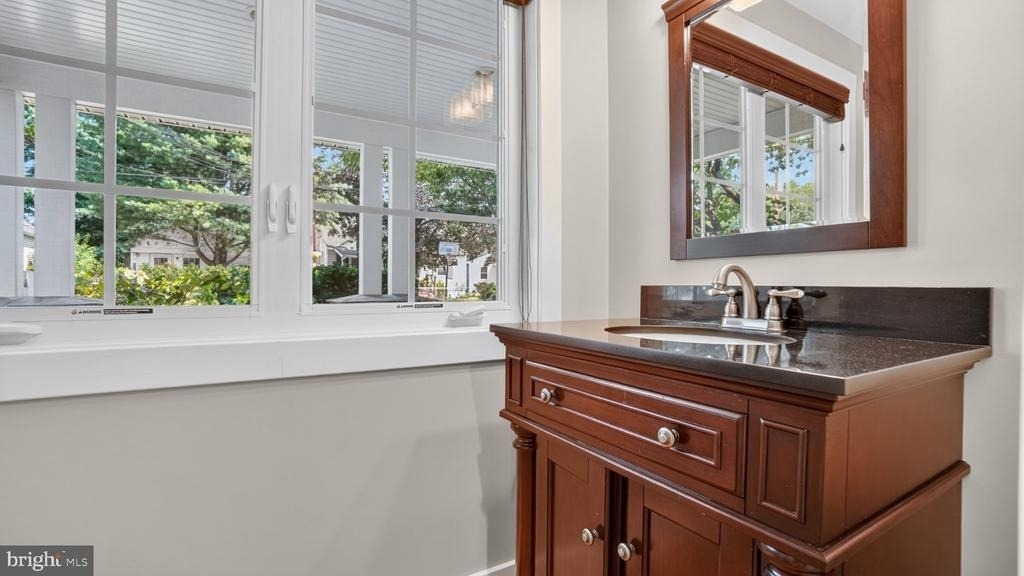 7732 W Shore Road - Photo 4