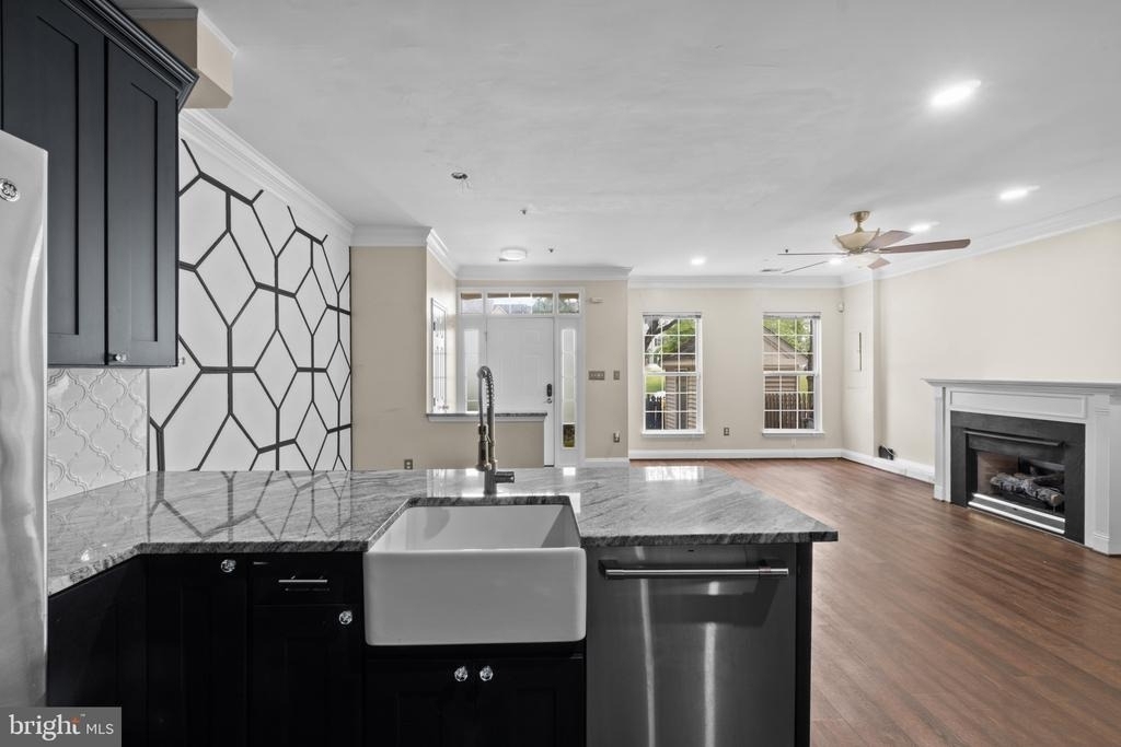 8604 Provance Place - Photo 9