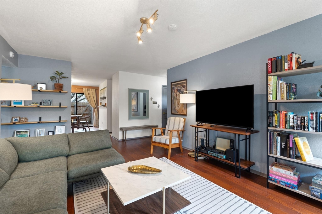 4159 Steck Ave - Photo 12