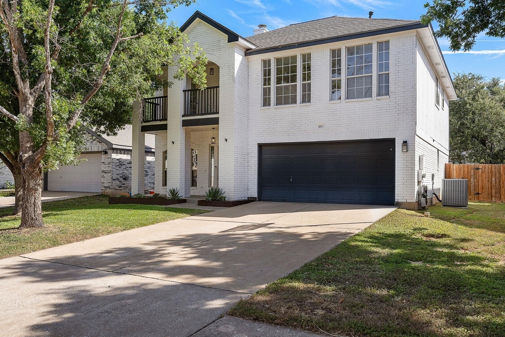 3817 Tailfeather Dr - Photo 1