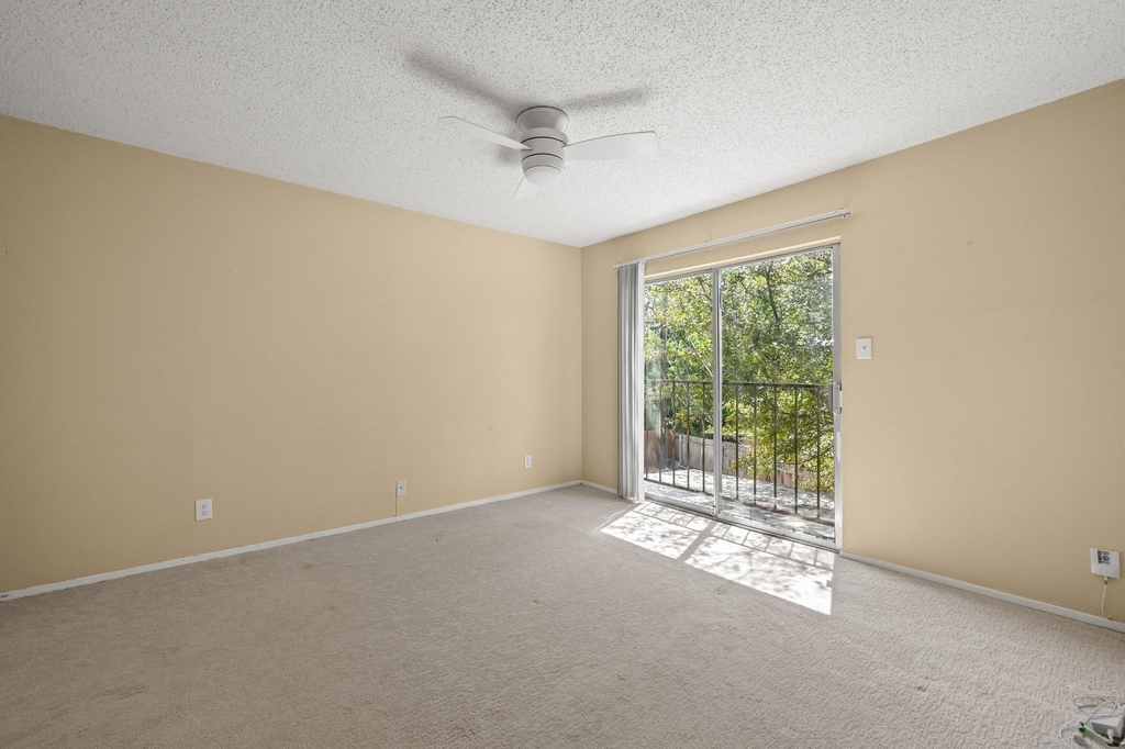 807 Castle Ridge Rd - Photo 18